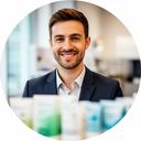 Vertriebsmitarbeiterin in Zürich bei der Beratung von Geschäftskunden mit Produktmustern
